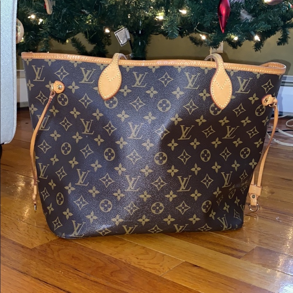 Louis Vuitton bag/wallet/coin pouch